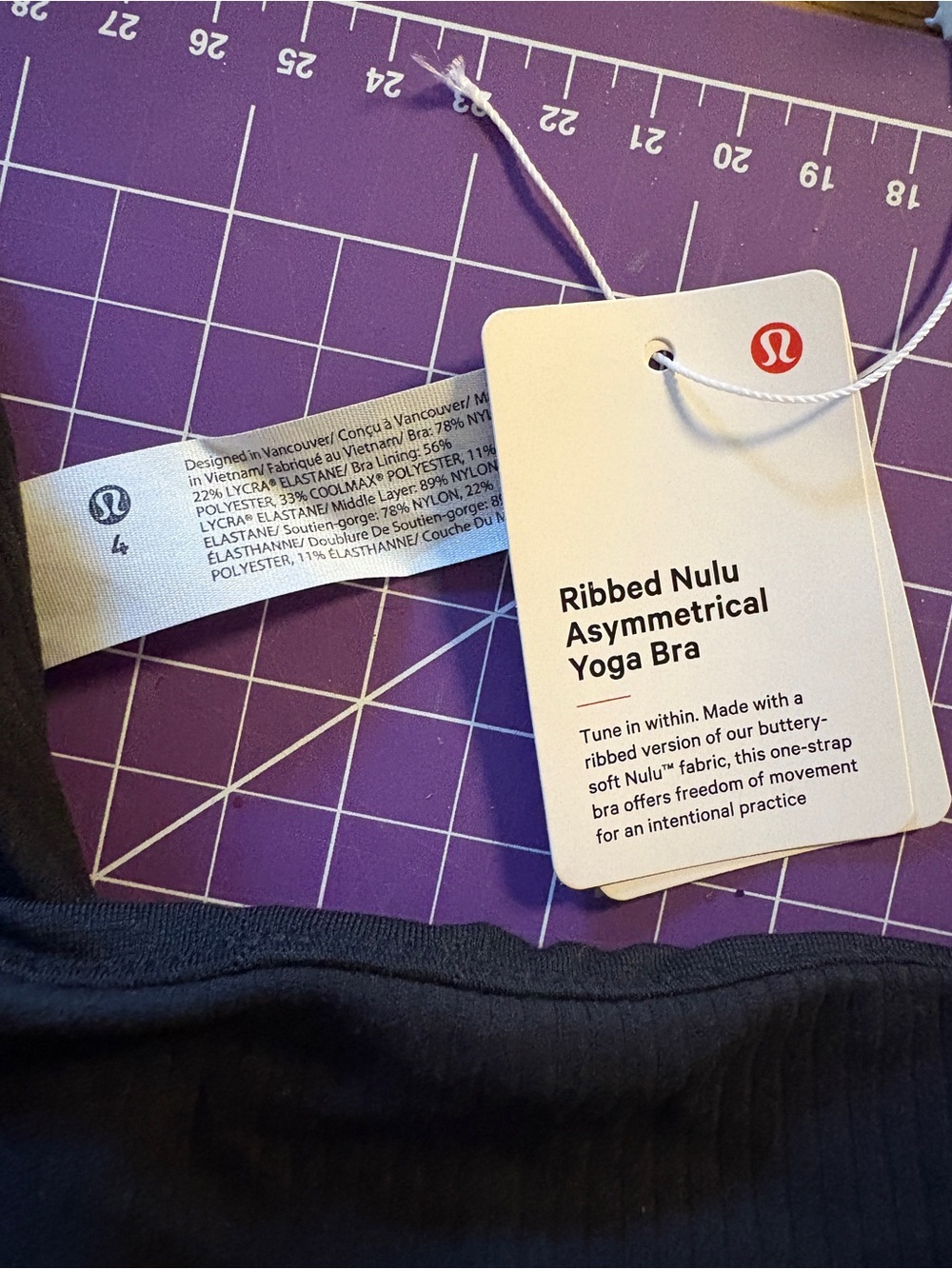 New ribbed Lulu Lemon Nulu Bra in black - Picture 2 of 3